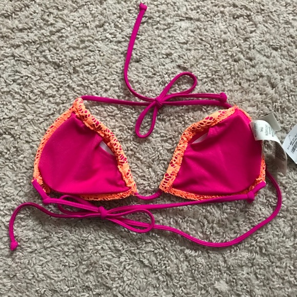NWT Hollister swim top (xs) - Picture 3 of 4